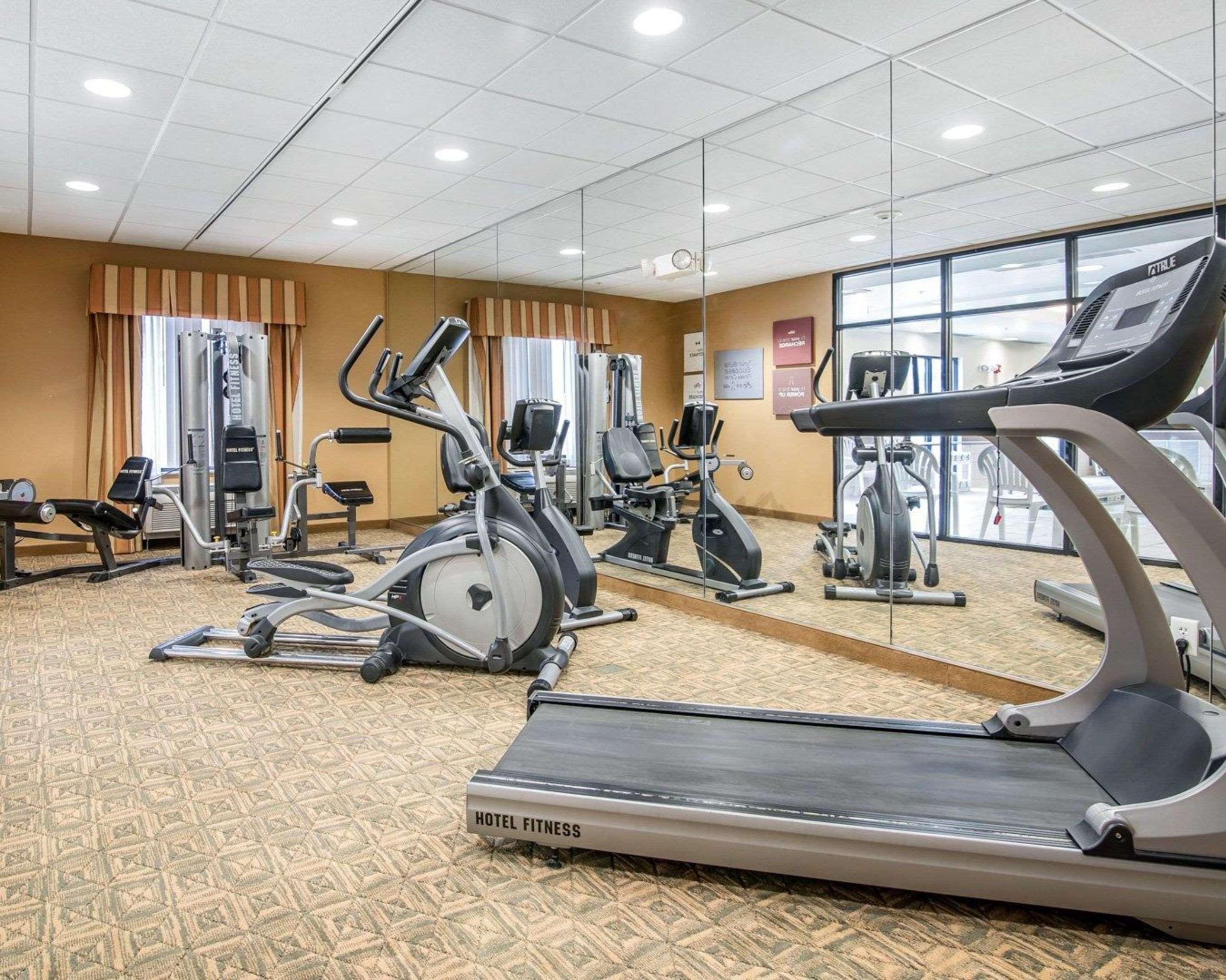 University Inn Vestal Zewnętrze zdjęcie