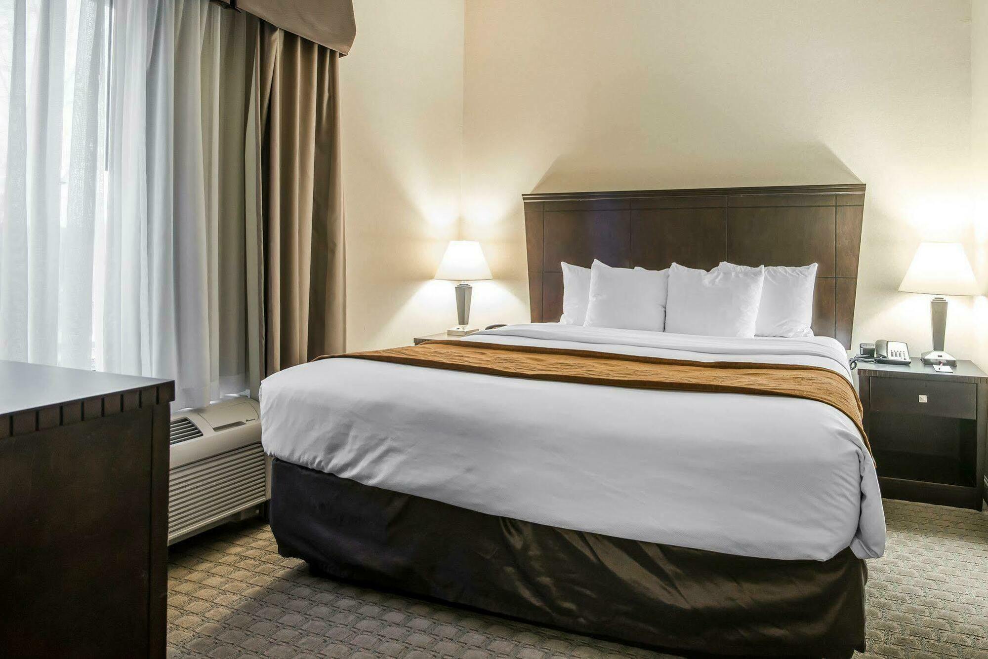 University Inn Vestal Zewnętrze zdjęcie